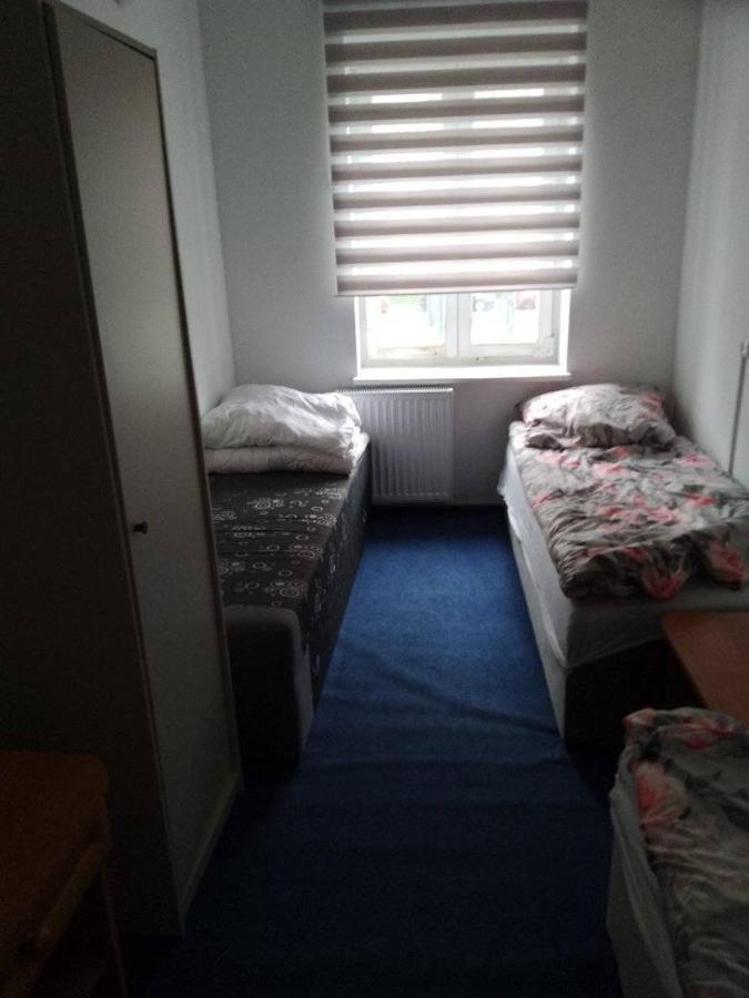 Sagittarius Hostel- Pracowniczy 罗兹 外观 照片